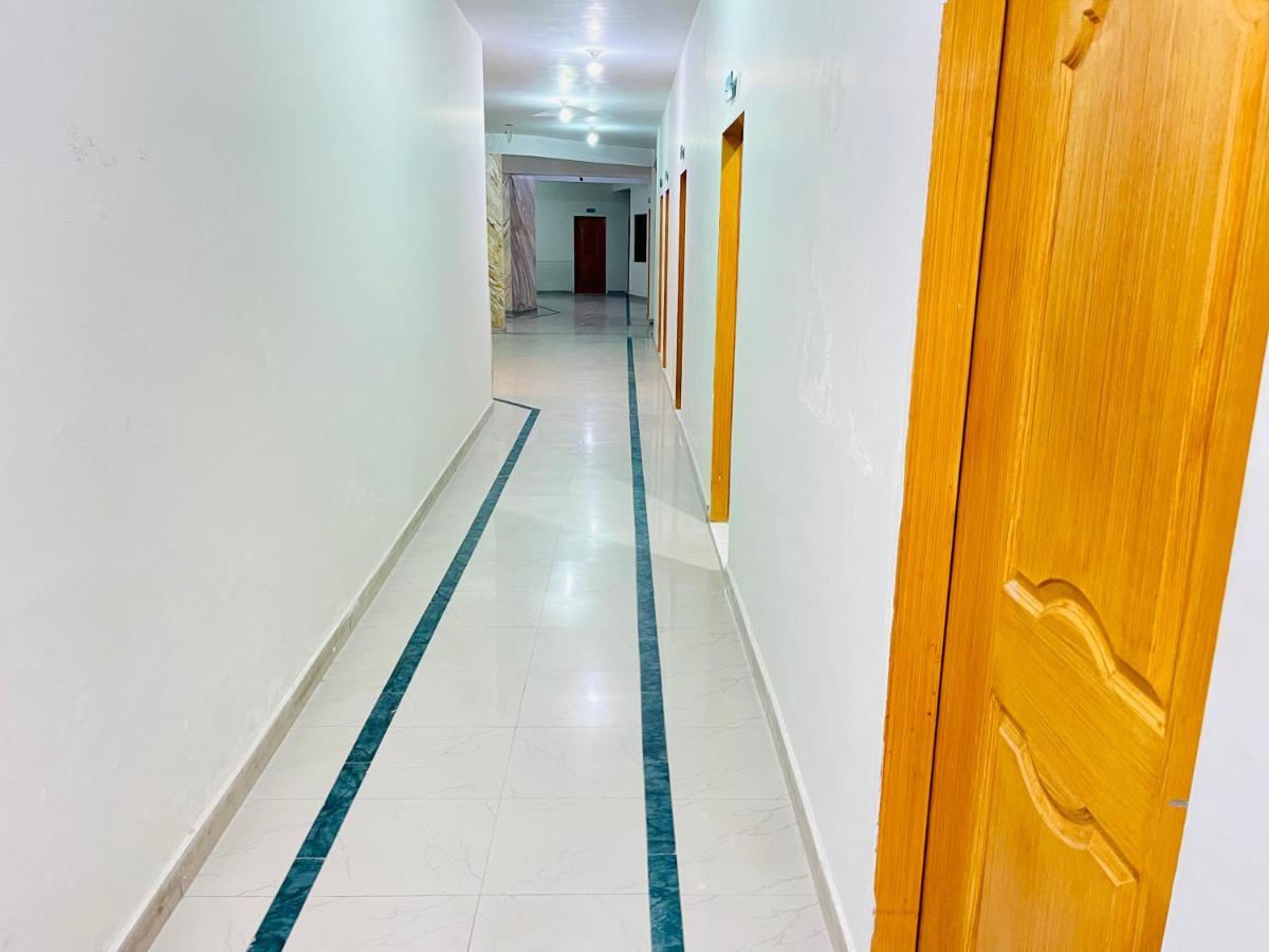 Hotel New Mid City ムルターン エクステリア 写真