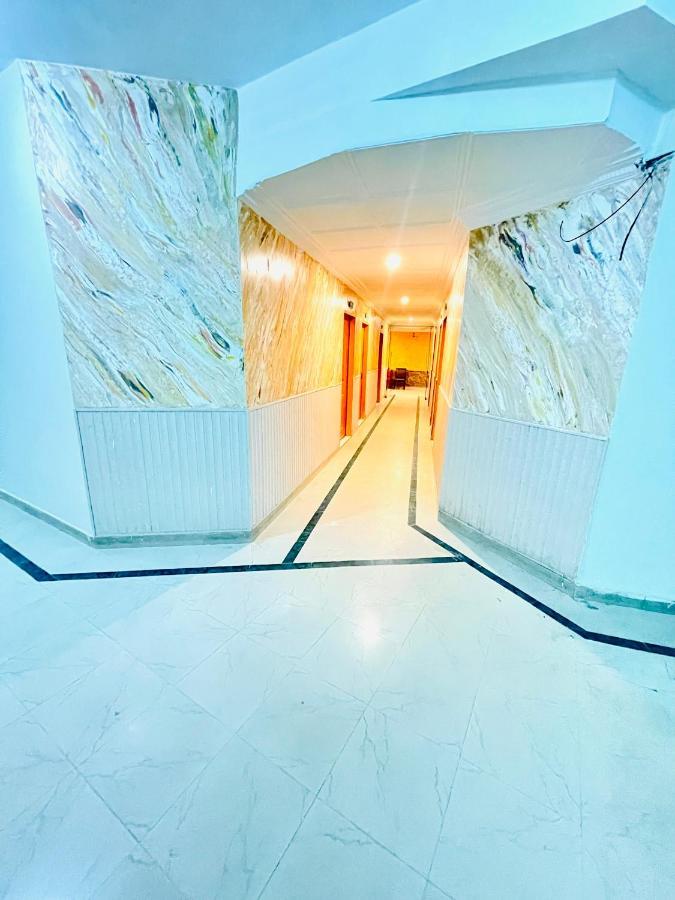 Hotel New Mid City ムルターン エクステリア 写真
