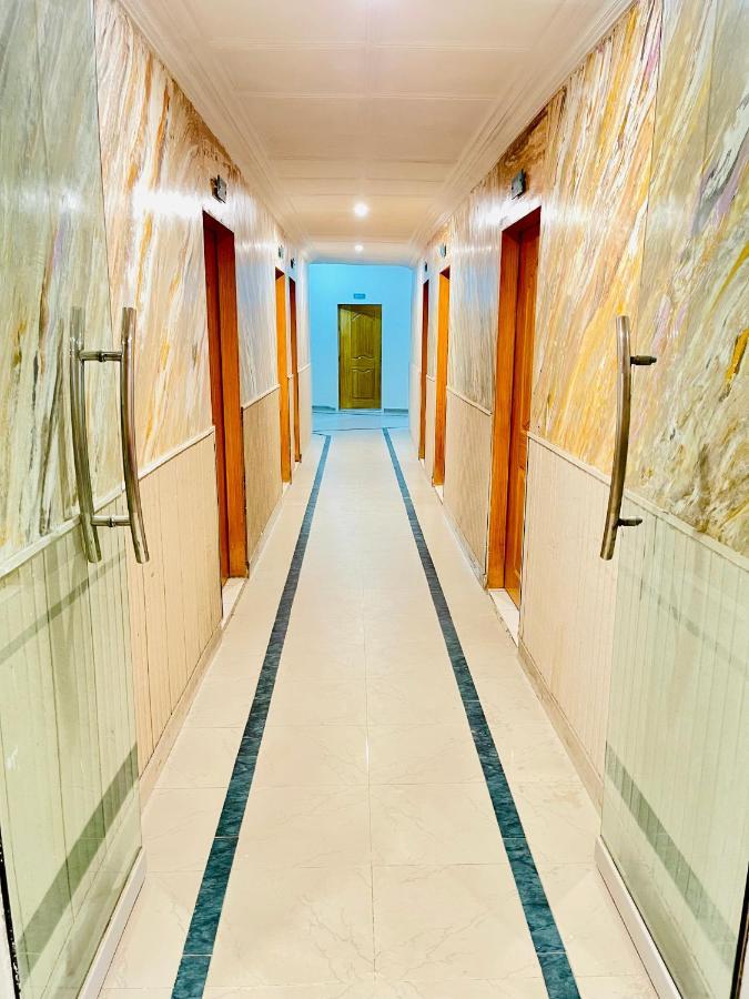 Hotel New Mid City ムルターン エクステリア 写真