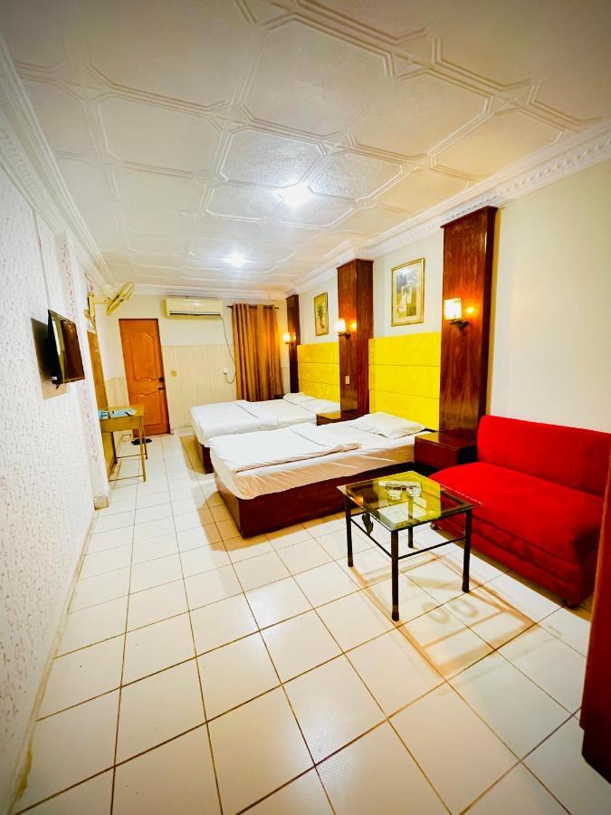 Hotel New Mid City ムルターン エクステリア 写真